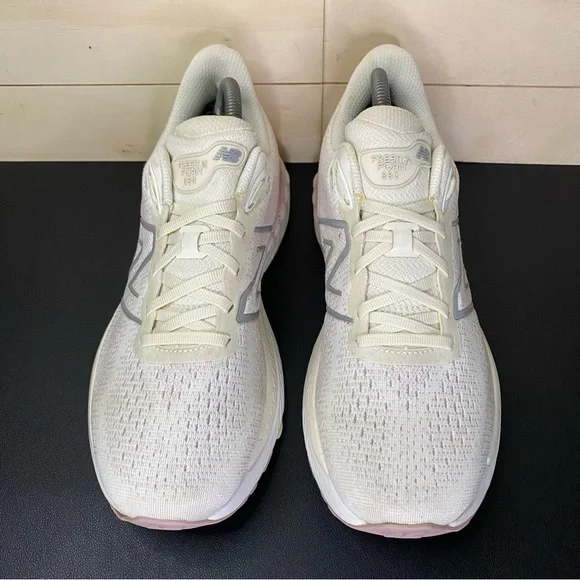 New Balance Fresh Foam 880 v12 White Women's Size 10 Running Shoes B W880Z12 - Picture 7 of 11